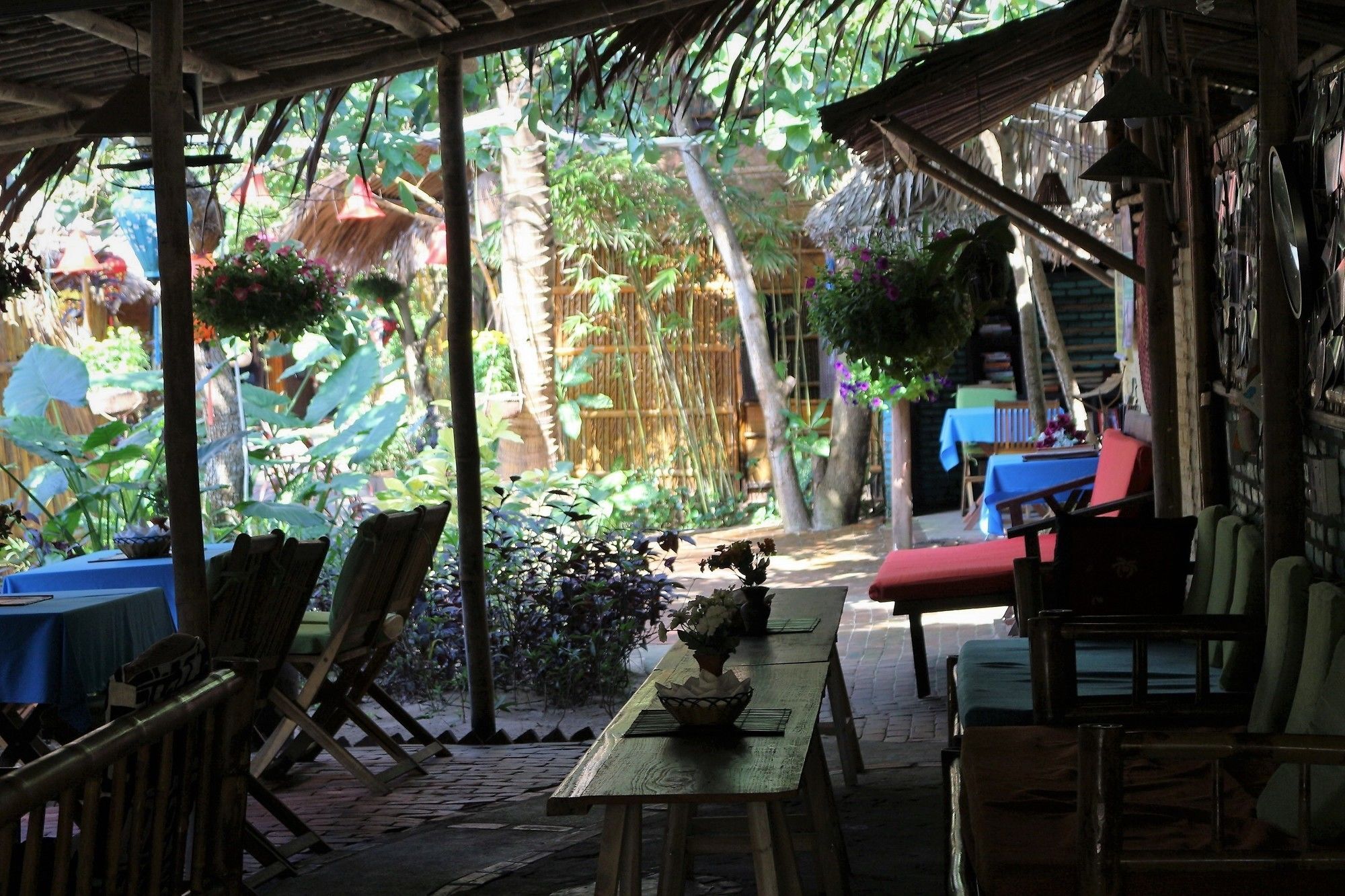 Hotel Under The Coconut Tree Hoi An Exterior foto