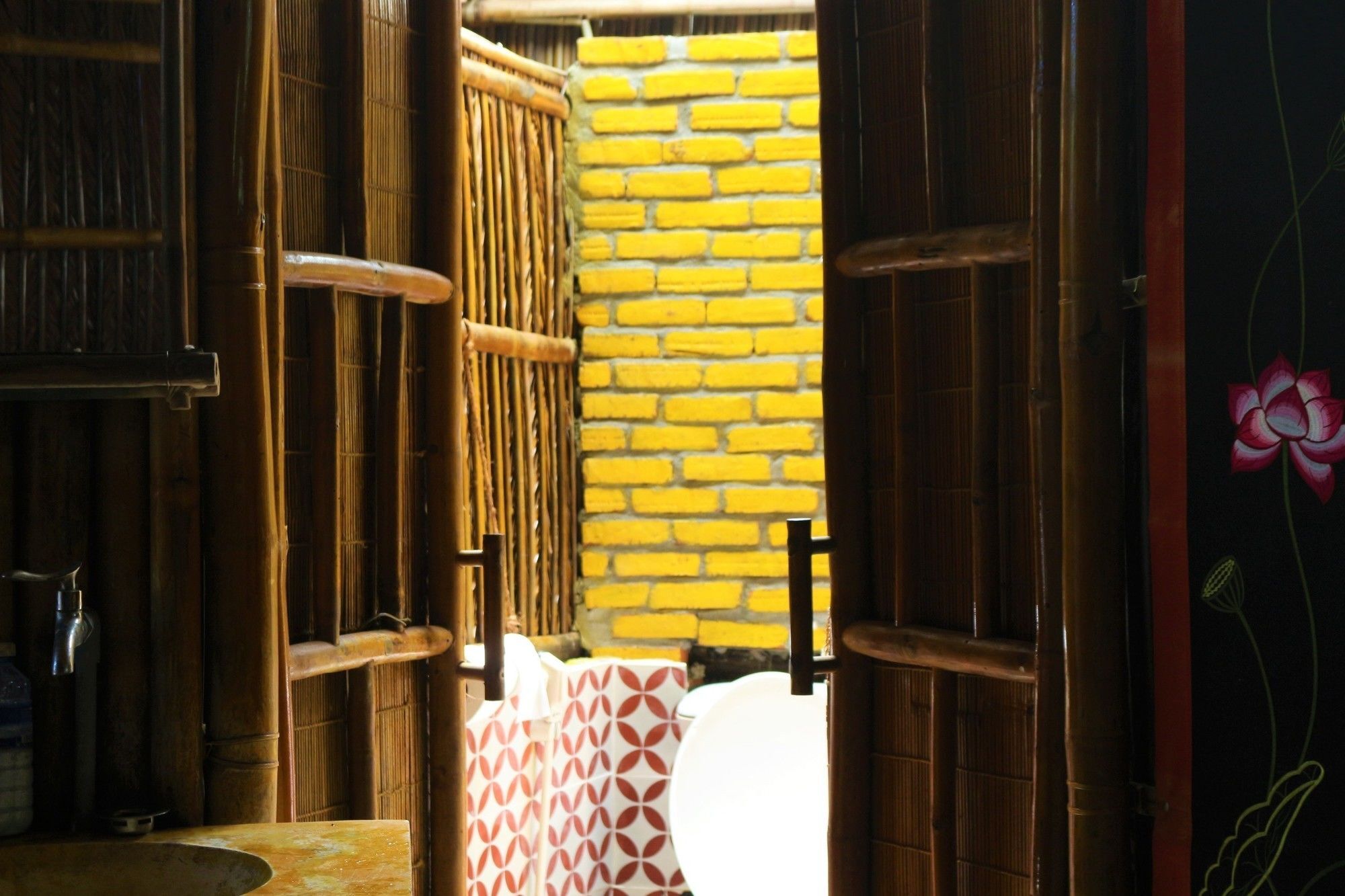 Hotel Under The Coconut Tree Hoi An Exterior foto