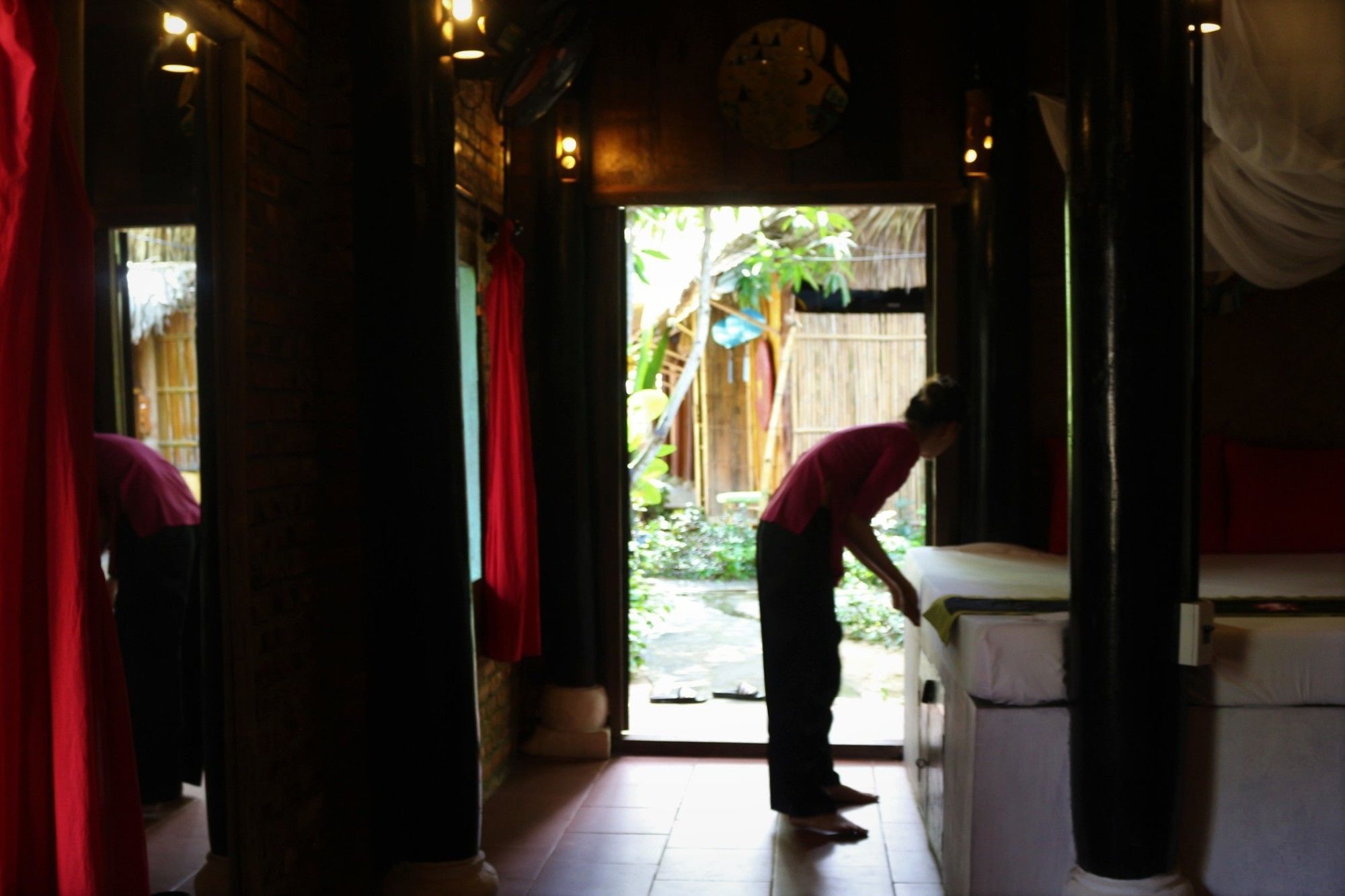 Hotel Under The Coconut Tree Hoi An Exterior foto